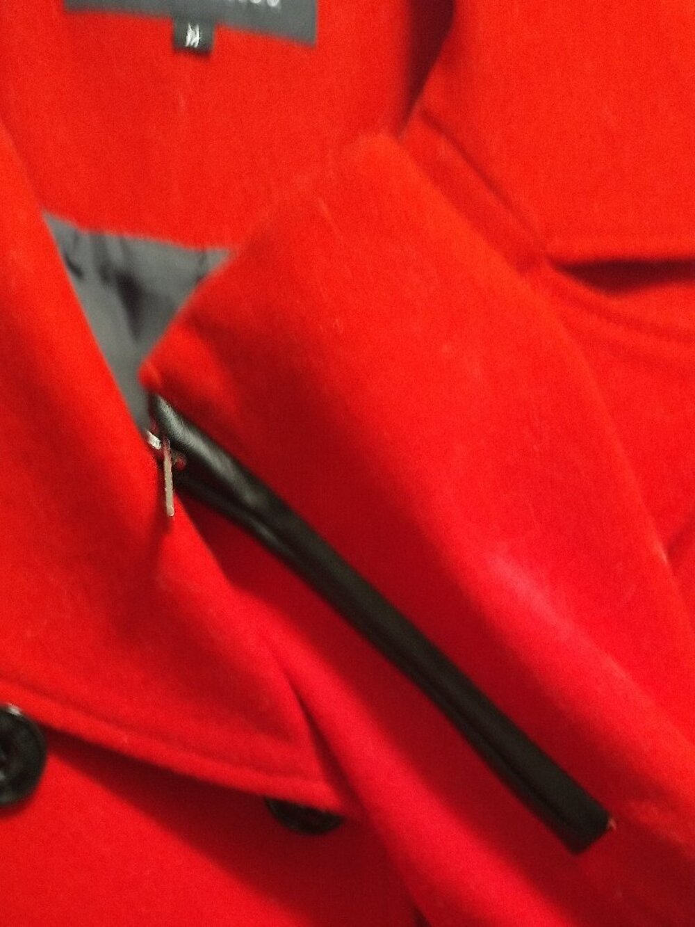 Red wool coat - Picture 3 of 7
